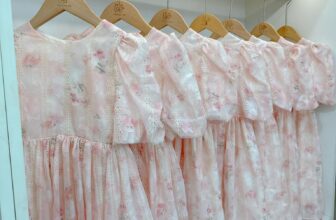 [🆕🇻🇳] L’Casta Viet Nam- Đồ trẻ em 🧑‍🧒❤️️👶⭐️ Chiếc đầm V117 là chiếc đầm có số lượng sản xuất ít nhất từ trước tới nay. Lý do là vì quá ít vải nên không có kế hoạch sản xuất
Nhưng vải xinh quá nên Cá , shares-0✔️ , likes-10❤️️ , date-2024-09-04 20:18:59🇻🇳🇻🇳🇻🇳📰🆕