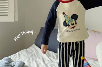 [🆕🇻🇳]  SAAN – Baby’s World – 𝐒𝐀𝐀𝐍 𝐎𝐑𝐃𝐄𝐑 𝐀𝐔𝐓𝐇𝐄𝐍𝐓𝐈𝐂 𝐅𝐎𝐑 𝐌𝐎𝐌 & 𝐁𝐀𝐁𝐘 🧑‍🧒❤️️👶⭐️ ÔI NHÌN IU QUÁ CƠ
Em SAAN về hãng #heyhoney nhiều rồi ạ. Chất cotton dày dặn co giãn 4 chiều.
Thu đông các bé mặc đi học hay ở nhà chỉ có đỉnh ạ. Chuẩn bị  , shares-0✔️ , likes-2❤️️ , date-2024-09-05 21:41:32🇻🇳🇻🇳🇻🇳📰🆕