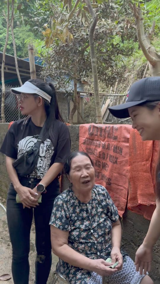 [🆕🇻🇳]  Queen fashion (Hàng fake tàu) – Hàng giá rẻ trung quốc 🧑‍🧒❤️️👶⭐️ Máu đỏ da vàng tôi là người Việt Nam
Máu đỏ da vàng tôi là người Việt Nam
, shares-2✔️ , likes-29❤️️ , date-2024-09-13 16:04:50🇻🇳🇻🇳🇻🇳📰🆕