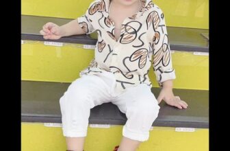 [🆕🇻🇳]  Đồ Bộ – Bé Trai  – quần áo trẻ em 🧑‍🧒❤️️👶⭐️ Sét sơ mi bé trai thiết kế đi học, đi chơi đều đẹp mẹ nhé
Rinh ngay vào tủ đồ cho bé yêu ạ
Chất mát mềm, mịn.
, shares-2✔️ , likes-175❤️️ , date-2024-09-30 01:48:37🇻🇳🇻🇳🇻🇳📰🆕