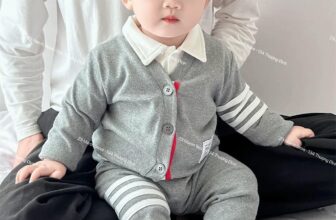 [🆕🇻🇳] 23 March Store- Thời trang trẻ em cao cấp 🧑‍🧒❤️️👶⭐️ RESTOCK
𝗦𝗲𝘁 𝗧𝗵𝗼𝗺 𝘁𝗵𝗲̂̉ 𝘁𝗵𝗮𝗼 𝘀𝗶𝗲̂𝘂 𝘀𝗶𝗲̂𝘂 đ𝗲̣𝗽 𝗰𝗵𝗼 𝗯𝗲́
Mẫu này năm nào shop e cũng bán ý nhưng năm nay là loại xịn nhất ạ, chất siêu siêu đẹp nha các Mom , shares-0✔️ , likes-3❤️️ , date-2024-10-15 19:23:10🇻🇳🇻🇳🇻🇳📰🆕
