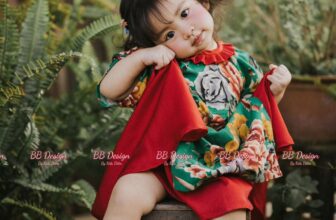 [🆕🇻🇳]  BB design – Chuyên đồ thiết kế dành cho mẹ và công chúa nhỏ 🧑‍🧒❤️️👶⭐️ Nhà e chào mùa Tết rộn ràng với mã áo dài cổ bèo mix chân váy siêu điệu đà. Năm ngoái ai mặc ad nhà e rồi sẽ biết chất lượng vải và đường may chỉnh chu từn , shares-0✔️ , likes-4❤️️ , date-2024-10-12 23:25:39🇻🇳🇻🇳🇻🇳📰🆕