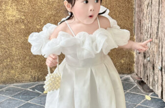 [🆕🇻🇳] Elena Kids – Thời Trang Thiết Kế Bé Gái – Thương hiệu thời trang cao cấp cho bé với những mẫu váy thiết kế riêng độc quyền 🧑‍🧒❤️️👶⭐️  𝐅𝐞𝐞𝐝𝐛𝐚𝐜𝐤 𝒙𝒊𝒏𝒉 𝒙𝒂̆́𝒏  | 𝑶𝒓𝒍𝒂 𝐃𝐫𝐞𝐬𝐬WOW, Không thể nào hài lòng hơn là điều mà mẹ bé đã feedback cho shop ngay khi nhận được váy! Từ chất liệu tafta cao  , shares-6✔️ , likes-23❤️️ , date-2024-10-13 00:00:16🇻🇳🇻🇳🇻🇳📰🆕