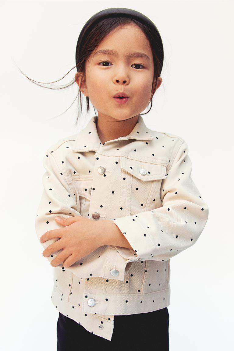 [🆕🇻🇳] Film’s house – Kid authentic – Mình nhận order quần áo trẻ em, người lớn Uk 🧑‍🧒❤️️👶⭐️ 1 mẫu áo khoác nhẹ rất phù hợp với thời tiết chuyển mùa
M sẵn sz 5-6y 6-7y 7-8y
Mẹ tăng 1sz mặc thoải mái nhé
Hàng HM US săn sale
6xx còn #429k, m có s , shares-0✔️ , likes-0❤️️ , date-2024-10-13 13:00:37🇻🇳🇻🇳🇻🇳📰🆕