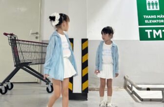 [🆕🇻🇳] MiRi Kids – Nhận bỏ sĩ với giá ưu đãi nhất, ship hàng toàn quốc 🧑‍🧒❤️️👶⭐️ Set 3 chi tiết áo balo – somi – chân váy chỉ #2xx
Size 12-45kg
Chân váy có kèm quần bên trong
Sẵn tại shop ạ
, shares-0✔️ , likes-12❤️️ , date-2024-10-13 19:19:26🇻🇳🇻🇳🇻🇳📰🆕