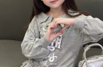 [🆕🇻🇳]   Cầu Vồng – Thế Giới Của Mẹ – Chuyên quần áo baby Quảng Châu, VNXK, hàng Thương hiệu 🧑‍🧒❤️️👶⭐️ Ngày mới săn mẫu hot với e nhá, vải tầng full nguyên váy tốn kém lắm nha nhưng vẫn coá giá iuuu cho khách ạ.   Có #mẹ & #bé, bao đẹp chuẩn fom, mặc thu , shares-0✔️ , likes-7❤️️ , date-2024-10-18 00:33:44🇻🇳🇻🇳🇻🇳📰🆕