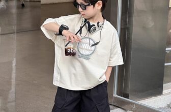 [🆕🇻🇳] Tiệm nhà Min – Shop chuyên quần áo trẻ em hàng QCCC, phong cách Hàn Quốc 😎❤️️⭐️  New t-shirt at the store
Áo thun phối vải sang xịn mịn, cam kết với các mẹ là hàng đẹp hơn trên ảnh luôn nhé
Size: 100-150
Hàng sẵn mẹ chấm (.) để t , shares-0✔️ , likes-11❤️️ , date-2024-10-17 23:04:23🇻🇳🇻🇳🇻🇳📰🆕