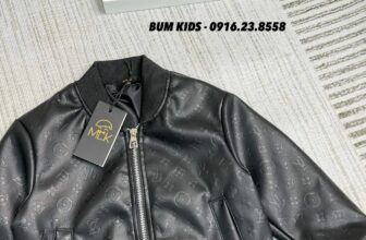 [🆕🇻🇳] Bum Kids – Cửa hàng quần áo cho bé 🧑‍🧒❤️️👶⭐️ Áo da L dập nổi logo    • thêm 1 mã boomber da bá cháy  luôn ah         size 100-160 BUM KIDS – CỬA HÀNG QUẦN ÁO CHO BÉ
, shares-0✔️ , likes-2❤️️ , date-2024-10-17 16:45:30🇻🇳🇻🇳🇻🇳📰🆕
