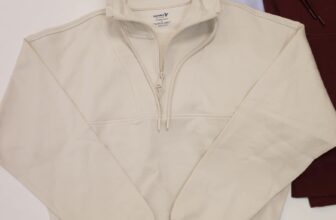 [🆕🇻🇳] KIZZO SHOP – Quần Áo Trẻ Em Xuất Khẩu 😎❤️️⭐️ 𝗗𝘆𝗻𝗮𝗺𝗶𝗰 𝗙𝗹𝗲𝗲𝗰𝗲 𝗛𝗮𝗹𝗳 𝗭𝗶𝗽 Chiếc áo thiết kế với những đường cắt siêu đẹp, chất liệu vải đanh mịn Mặc lên tôn dáng lắm ạ ______________
Tư vấn sản phẩm m.me/ , shares-0✔️ , likes-1❤️️ , date-2024-10-18 19:05:47🇻🇳🇻🇳🇻🇳📰🆕