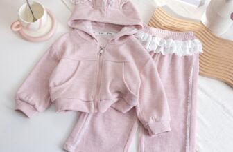 [🆕🇻🇳]  Cơm Tấm – Chuyên các sản phẩm cho bé 🧑‍🧒❤️️👶⭐️ 𝑪𝒉𝒐̣𝒏 𝒄𝒐𝒏 𝒕𝒊𝒎 𝒉𝒂𝒚 𝒍𝒂̀ 𝒏𝒈𝒉𝒆 𝒍𝒚́ 𝒕𝒓𝒊́
𝑪𝒉𝒐̣𝒏 đ𝒐̂̀ 𝒄𝒉𝒐 𝒃𝒆́ 𝒕𝒂̣𝒊 𝒏𝒉𝒂̀ 𝒆𝒎 𝒍𝒂̀ 𝒍𝒚́ 𝒕𝒓𝒊́ đ𝒐́ 𝒄𝒂́𝒄 𝒎𝒆̣ 𝒐̛𝒊.
– Size: 90-130~10-24,5kg
– Chất liệu: Cotton 75%, 25% , shares-0✔️ , likes-2❤️️ , date-2024-10-17 17:29:25🇻🇳🇻🇳🇻🇳📰🆕