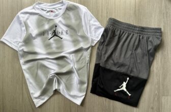 [🆕🇻🇳]  Yuri Misu – Chuyên Chuyên Quần áo Trẻ em Vnxk , Original, authentic, Cambo xuất khẩu 😎❤️️⭐️ 4/5 – 5/6 và 8/10 thôi ạ
Cháy hàng 1 nốt nhạc
4 set thể thao chất poly auth xịn cho Trai
Set 4/5 17/19kg
Set 5/6 19/22kg
Set 8/10 26-33kg
Set 10/12 , shares-1✔️ , likes-4❤️️ , date-2024-10-18 16:01:21🇻🇳🇻🇳🇻🇳📰🆕