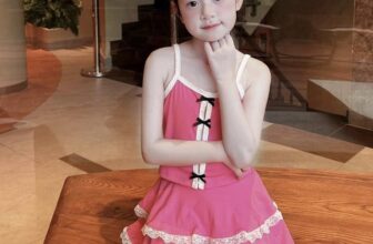 [🆕🇻🇳]  Ber Orion – Quần áo trẻ em – Sỉ 🧑‍🧒❤️️👶⭐️  N e w.  i t e m  Mẫu nào cũng xuất sắc, sành điệu, thời trang cho gái iu
Size 90-150  Inbox để được tư vấn . ________________________
BERORION KIDS
𝙁𝙤 , shares-0✔️ , likes-14❤️️ , date-2024-10-18 13:21:41🇻🇳🇻🇳🇻🇳📰🆕