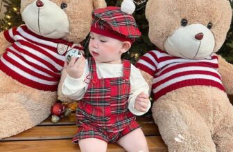 [🆕🇻🇳] Baby Closet luôn muốn được đồng hành cùng các mom chăm sóc, bảo vệ và yêu thương các con 🧑‍🧒❤️️👶⭐️ Mấy ní chuẩn bị Noel tới đâu rồi ạ
Chứ nhà con thì nôn nao rộn ràng luôn vì tràn ngập các mẫu xinh mê . Cụ thể là em set dưới này nè luôn được sự quan tâm  , shares-0✔️ , likes-5❤️️ , date-2024-10-17 20:53:41🇻🇳🇻🇳🇻🇳📰🆕