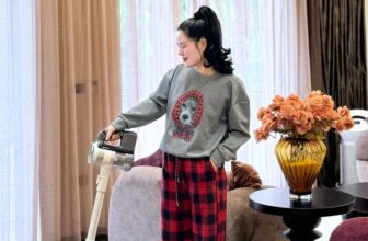 [🆕🇻🇳] Bui Lan Anh Studio – 𝑸𝒖𝒂̂̀𝒏 𝑨́𝒐 𝑵𝒖̛̃ 𝑯𝒐𝒕 𝑻𝒓𝒆𝒏𝒅 👕 Top1Fashion 👗  Dọn nhà cũng phải tranh thủ làm kiểu ảnh
, shares-2✔️ , likes-187❤️️ , date-2024-10-18 16:08:47🇻🇳🇻🇳🇻🇳📰🆕