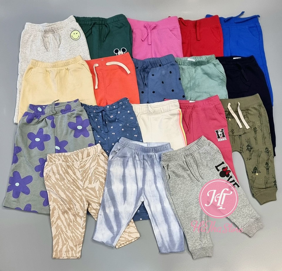 [🆕🇻🇳]  Hello Bébe ▪️ Shop chuyên order Quảng Châu 🧑‍🧒❤️️👶⭐️ Boot lông cừu cho các elm bé nhỏ
Nhìn yêu thực sự lunnn
Đế mềm quai dán vừa ấm vừa êmm
Mã này ai không nhanh thì hớt sizeBảng size:
Size S: 11cm (0-6 t , shares-0✔️ , likes-2❤️️ , date-2024-10-18 19:54:14🇻🇳🇻🇳🇻🇳📰🆕