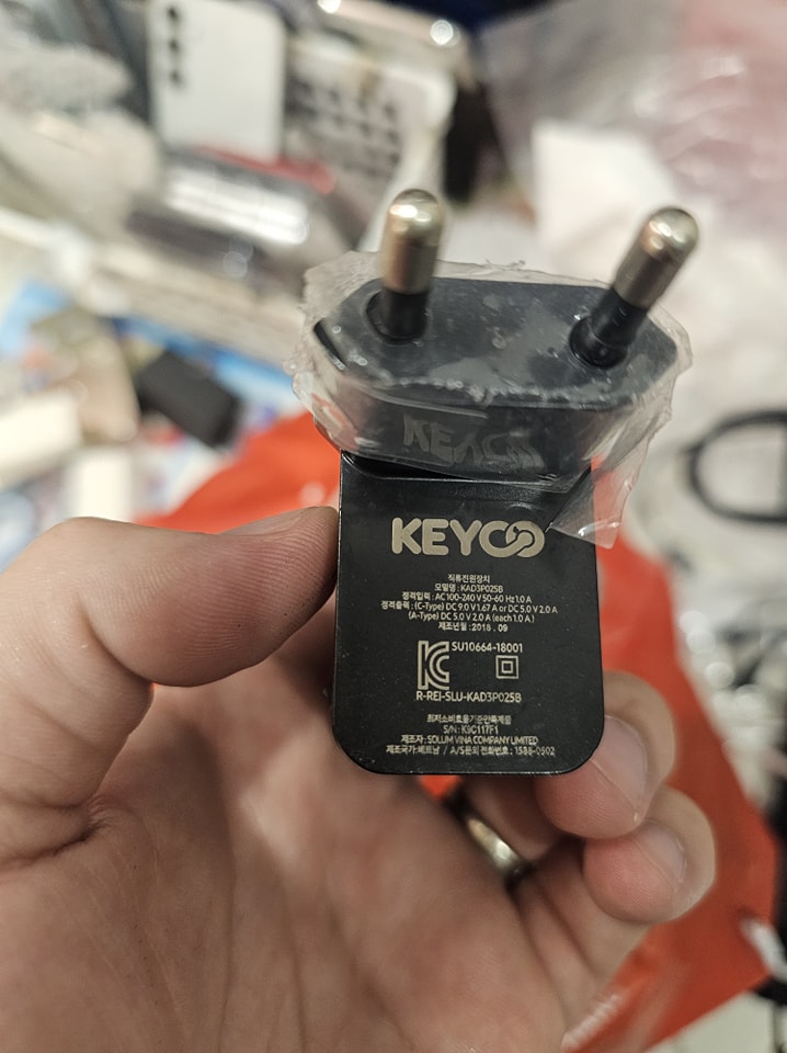 [📱🇻🇳] Điện thoại xách tay Hàn quốc Công Dung 📱 Top1Phone 💻 – Nhặt dc mấy củ sạc 3 cổng của samsung xịn nhà máy ra 2 cổng type A, 1 cổng type …