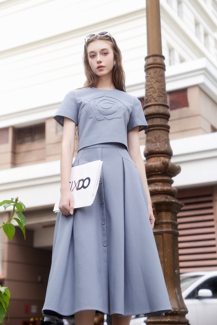 [👗🇻🇳] SIXDO is a fashion brand founded by fashion designer DOMANHCUONG 👕 Top1Fashion 👗 – 𝐁𝐥𝐮𝐞 𝐆𝐫𝐞𝐲 𝟑𝐃 𝐅𝐥𝐨𝐰𝐞𝐫



Khoác lên mình sắc đ …