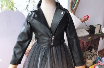 [🆕🇻🇳] Sữa Kids – chuyên Quần áo Trẻ em Quảng Châu 👕 Top1Fashion 👗  Em váy da chất chơi này e hết sz nhỏ rồi con đúng 2 chiếc sz từ 18-28kg thôi ạ. Diện e này chỉ có chơi quá thôi
, shares-0✔️ , likes-0❤️️ , date-2019-12-06 16:39:24🇻🇳🇻🇳🇻🇳📰🆕