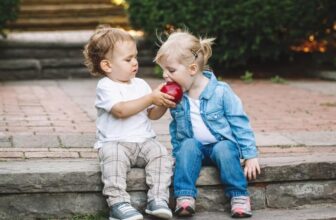 [🆕🇻🇳] ColorKids – Chuyên VNXK sỉ lẻ đồ cho bé 😎❤️️⭐️ THỂ HIỆN TÌNH YÊU VỚI CON TRẺ NHƯ THẾ NÀO?
Là cha mẹ chúng ta đều yêu thương con mình. Có nhiều cách thể hiện tình yêu trong gia đình  qua lời nói như “con , shares-0✔️ , likes-0❤️️ , date-2021-01-23 19:29:57🇻🇳🇻🇳🇻🇳📰🆕