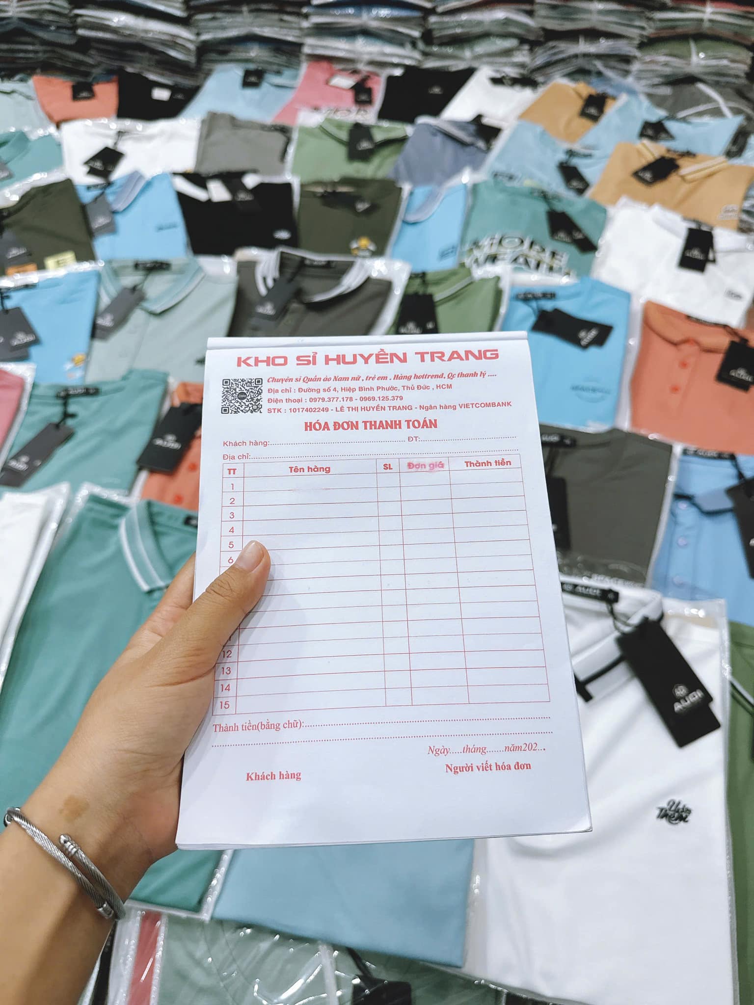 [???] V.I.C – XUẤT KHẨU – Hàng xuất khẩu có sẵn ? Top1Fashion ?  C.OS SHORT CARDIGAN Một mã len C.OS cực kì cá tình, hoạ tiết phối màu độc đáo. Chất lượng, form dáng của C.OS thì quá đỉnh rồi. Nên chị em cứ yên tâm mua s , shares-1✔️ , likes-45❤️️ , date-2024-11-11 16:30:06????????