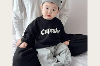 [🆕🇻🇳]  Shop Mẹ Cún – Cửa hàng quần áo sơ sinh & trẻ em 🧑‍🧒❤️️👶⭐️ 𝐒𝐡𝐨𝐩𝐞𝐞:
𝐋𝐚𝐳𝐚𝐝𝐚: c
Luôn cập nhật những sản phẩm #mới_nhất.
Đồ dành cho em bé nên #chất_lượng đặt lên hàng đầu.
Ship COD toàn quốc, được kiểm , shares-0✔️ , likes-1❤️️ , date-2024-10-10 03:11:15🇻🇳🇻🇳🇻🇳📰🆕