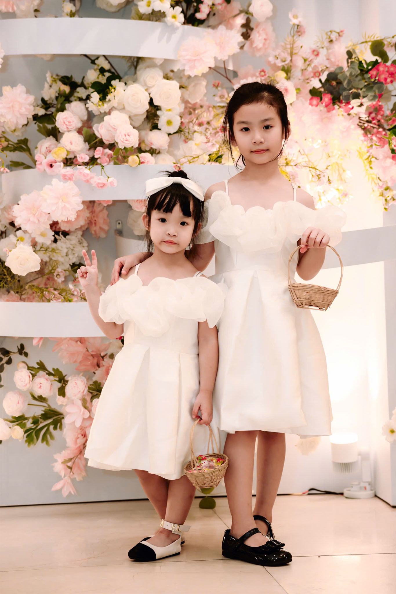 [🆕🇻🇳] Elena Kids – Thời Trang Thiết Kế Bé Gái – Thương hiệu thời trang cao cấp cho bé với những mẫu váy thiết kế riêng độc quyền 🧑‍🧒❤️️👶⭐️  𝑭𝒆𝒆𝒅𝒃𝒂𝒄𝒌 | 𝑶𝒓𝒍𝒂 𝑫𝒓𝒆𝒔𝒔 Orla Dress – chiếc váy giúp bé nổi bật trong mọi bữa tiệc, với phần thân váy xòe rộng, mềm mại giúp mang lại cảm giác bay bổng, xinh , shares-12✔️ , likes-3❤️️ , date-2024-11-12 15:50:33🇻🇳🇻🇳🇻🇳📰🆕