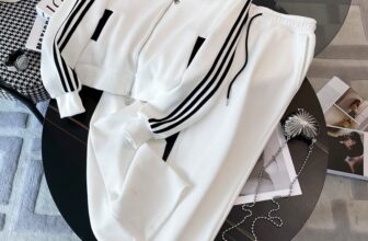 [🆕🇻🇳] Beeshop – Thiết kế & Thời trang 🧑‍🧒❤️️👶⭐️ Set áo khoác hải quân và quần suông- Bé vừa dễ thương vừa thoải mái
——————————–
Size 22-50kg ( size 130-170).
Nhận hàng kiểm  , shares-0✔️ , likes-33❤️️ , date-2024-11-04 04:26:17🇻🇳🇻🇳🇻🇳📰🆕