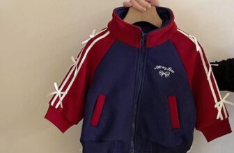 [🆕🇻🇳] THẾ GIỚI KIDS – THIÊN ĐƯỜNG CỦA MẸ VÀ BÉ 😎❤️️⭐️ Set đồ thể thao năng động cho bé yêu
Chất dày dặn , bé mặc siêu ấm áp , bé mặc đi học đi chơi xinh lắm luôn ạ
Size 90-150
———————————————
TƯ VẤN VÀ Đ , shares-0✔️ , likes-2❤️️ , date-2024-11-04 17:02:36🇻🇳🇻🇳🇻🇳📰🆕