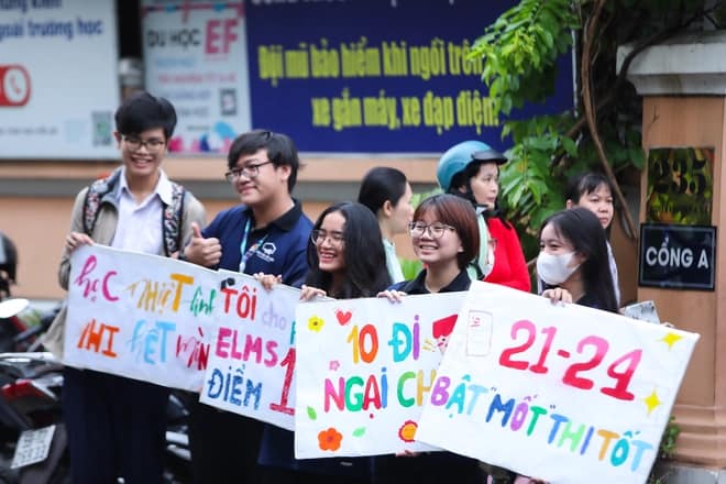 [☕️🇻🇳] Ngày của Nắng Coffee+ 🥤 Top1Coffee ☕️ 𝐍𝐚̆́𝐧𝐠 𝐠𝐮̛̉𝐢 𝐛𝐚̣𝐧 𝐦𝐨̣̂𝐭 𝐜𝐡𝐮́𝐭 𝐛𝐢̀𝐧𝐡 𝐲𝐞̂𝐧 𝐜𝐮̉𝐚 Đ𝐚̀ 𝐋𝐚̣𝐭Đến Đà Lạt chơi nếu bạn chưa tìm được một nơi để vừa chầm chậm nhâm nhi , shares-0✔️ , likes-17❤️️ , date-2024-10-14 18:07:14🇻🇳🇻🇳🇻🇳📰🆕