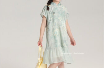 [🆕🇻🇳] Trang Adora – Tổng kho sỉ/buôn thời trang trẻ em XK 🧑‍🧒❤️️👶⭐️ BEST SELLER item in the middle-autumn festival
Jam&Jenny cheongsam with a sweet color for girlsBuy HERE:Silky soft texture with lovely turquoise colo , shares-0✔️ , likes-1❤️️ , date-2024-07-23 22:00:25🇻🇳🇻🇳🇻🇳📰🆕