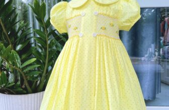 [🆕🇻🇳] Sally’s House – Thời trang cao cấp dành cho bé gái 🧑‍🧒❤️️👶⭐️ Thêm 1 mẫu đầm xinh.
Đầm smock hoa trên nền vải xuất dư mềm mát, bên trong có lót vải boi mềm an toàn với da bé. Giá 2️⃣9️⃣5&# , shares-0✔️ , likes-7❤️️ , date-2024-10-24 15:27:19🇻🇳🇻🇳🇻🇳📰🆕