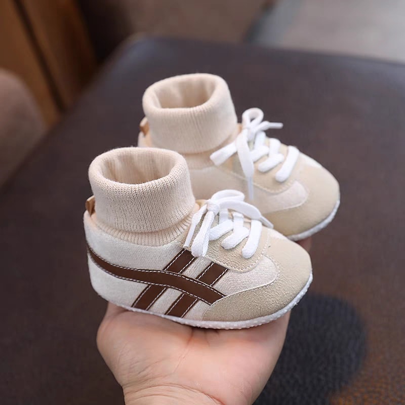 Gom hàng QCCC cho bé Giày xinh cho bé giá chỉ #179k/c! Size: 3-6m, 6-12m, 12-18m!