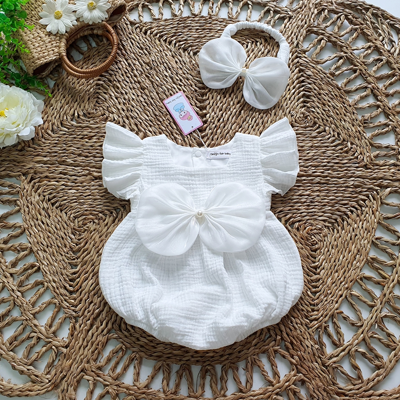 [🆕🇻🇳]  Babi Shop-Đồ thiết kế cho công chúa nhỏ của Mẹ! 🧑‍🧒❤️️👶⭐️ BB42-Bộ body siêu mềm mát cho bé gái
Em bé của mẹ sẽ ngay lập tức biến hóa thành thiên thần với body xô trắng đính ngọc sang chảnh.
Chất liệu xô muslin  , shares-0✔️ , likes-5❤️️ , date-2024-10-24 19:00:17🇻🇳🇻🇳🇻🇳📰🆕