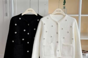 [🆕🇻🇳] L’AMME – THỜI TRANG THIẾT KẾ & PHỤ KIỆN BẦU QUỐC DÂN 👕 Top1Fashion 👗  Cấp báo cấp báo
Khoác gì giữa thời tiết 20 độ
Gió đã về mà mẹ còn chưa có áo khoác len vừa ấm vừa sang
Có ngay em khoác lông thỏ siêu mướt mịn nhà Lamm , shares-0✔️ , likes-8❤️️ , date-2024-11-04 02:15:50🇻🇳🇻🇳🇻🇳📰🆕