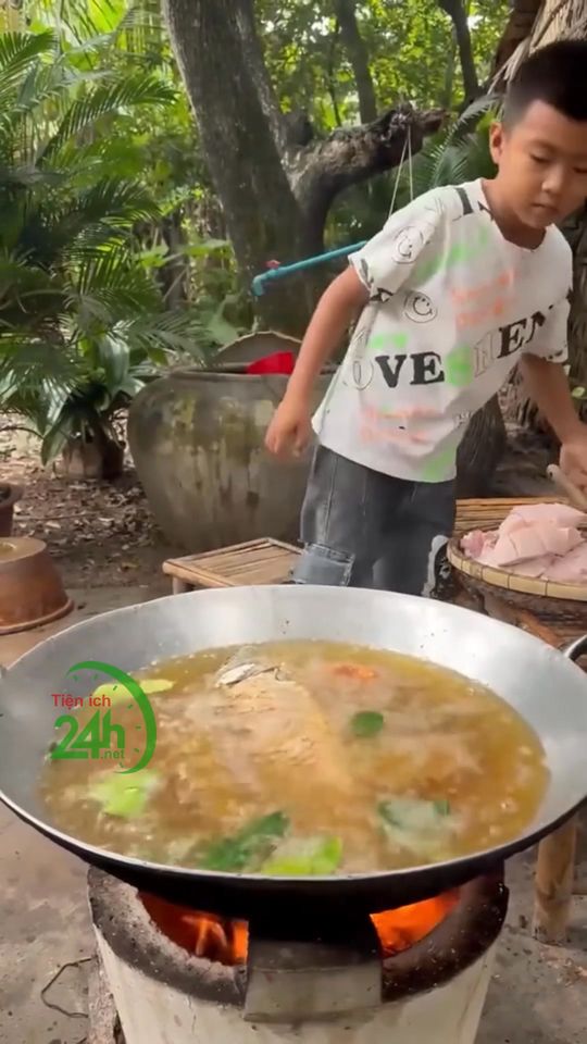 [🆕🇻🇳] Nhà Cát baby – chuyên sỉ lẻ quần áo sơ sinh thiết kế và tự may Nachi baby 🧑‍🧒❤️️👶⭐️ Xám kẻ cho baby boy đây ạ
Za le
– bộ quần áo dài 85k
– set dài (bộ quần áo kèm mũ tất) 135k
– bộ quần áo cộc 75k
– set cộc (bộ quần áo kèm mũ tất) 115 , shares-14✔️ , likes-6❤️️ , date-2024-11-12 15:50:33🇻🇳🇻🇳🇻🇳📰🆕