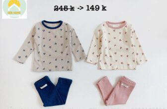 [🆕🇻🇳]  Dứa Home Baby Clothing 🧑‍🧒❤️️👶⭐️ Top những bộ quần áo ngủ thoải mái nhất nhà Dứa. Cotton co giãn 4 chiều
sp sale giá gốc! Mom nào múc luôn cho em nè
Hoa nhí: sz 73-80-90
thun tăm; 80 , shares-1✔️ , likes-2❤️️ , date-2023-12-17 19:02:35🇻🇳🇻🇳🇻🇳📰🆕
