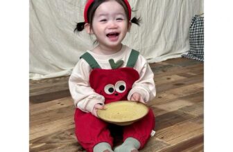 [🆕🇻🇳]  Shop Mẹ Cún – Cửa hàng quần áo sơ sinh & trẻ em 🧑‍🧒❤️️👶⭐️ 𝐒𝐡𝐨𝐩𝐞𝐞:
𝐋𝐚𝐳𝐚𝐝𝐚: c
Luôn cập nhật những sản phẩm #mới_nhất.
Đồ dành cho em bé nên #chất_lượng đặt lên hàng đầu.
Ship COD toàn quốc, được kiểm , shares-0✔️ , likes-0❤️️ , date-2024-10-10 03:11:13🇻🇳🇻🇳🇻🇳📰🆕