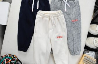 [🆕🇻🇳]  VNXK Limited Kids 🧑‍🧒❤️️👶⭐️ Mã quần nỉ chân cua Hot Hot nhà Cuppycake mới về, form cứ gọi mê các bác ạ
Size 10-65kg bé trai bé gái mặc đẹp nè, bame bon chen thoải mái lun
Chất nỉ ch , shares-0✔️ , likes-7❤️️ , date-2024-10-27 21:13:29🇻🇳🇻🇳🇻🇳📰🆕