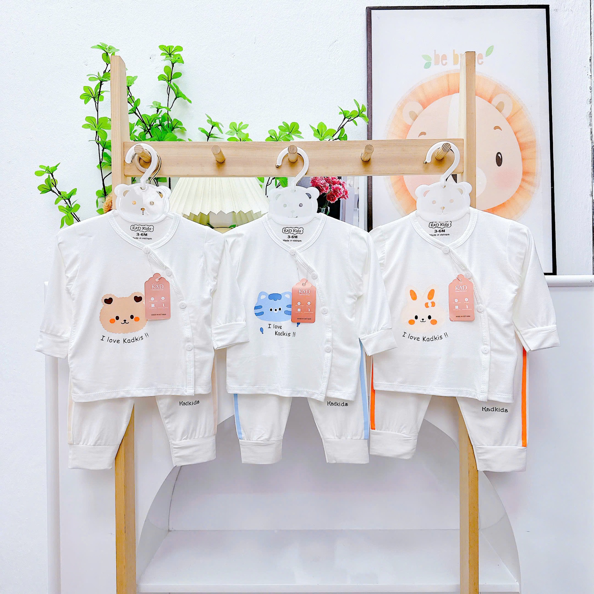 [🆕🇻🇳] NEO – Thời Trang Bé Cao Cấp – Thiết kế, sản xuất và phân phối thời trang trẻ em cao cấp 🧑‍🧒❤️️👶⭐️  Bộ Dài tay KAD Bộ sơ sinh từ 0-9M cao cấp cho bé
– Giá 139k GIẢM CÒN #55k/1 bộ, duy nhất dành tặng 50 KH đầu tiên trong ngày
– Bộ sơ sinh chất Cotton pett , shares-0✔️ , likes-1❤️️ , date-2024-10-21 18:25:34🇻🇳🇻🇳🇻🇳📰🆕