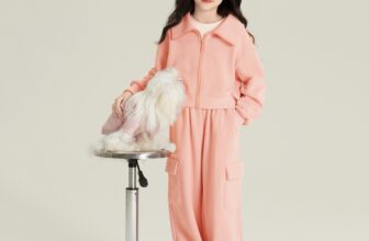 [🆕🇻🇳] Annie Baby – Cửa hàng quần áo sơ sinh & trẻ em – Đồ trẻ em 🧑‍🧒❤️️👶⭐️  Thêm màu cam hồng cho nàng công chúa yêu tông màu pastel! Set nỉ Annie thêm 1 tone màu cực dịu để phục vụ các bé mùa lạnh này đây! Riêng màu cam hồng này  , shares-10✔️ , likes-2❤️️ , date-2024-11-15 20:47:16🇻🇳🇻🇳🇻🇳📰🆕