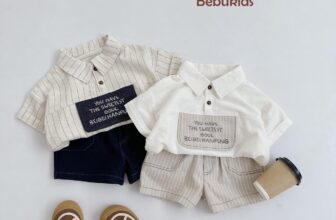 [🆕🇻🇳]  GẠO BABY STORE – Chuyên Hàng VNXK Thiết Kế Cao Cấp Cho Mẹ Và Bé 😎❤️️⭐️ 𝐒𝐞𝐭 𝐛𝐨̣̂ 𝐬𝐨̛ 𝐦𝐢 𝐜𝐨̂̉ đ𝐮̛́𝐜 – GBB235
Size: 80-120 (8-24kg)
Color: sọc be, trắng
Chất liệu: áo chất linen, quần xanh bò mềm, quần ghi kaki
Thiết kế h , shares-0✔️ , likes-4❤️️ , date-2023-12-14 08:00:39🇻🇳🇻🇳🇻🇳📰🆕