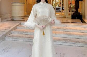 [🆕🇻🇳] Lê Tâm Wedding Quảng Bình 🤵🏻 Top1Wedding 👰🏻  Lên cho khách yêu những mẫu áo dài đơn giản sang trọng đây ạ.
, shares-0✔️ , likes-4❤️️ , date-2024-10-27 05:15:47🇻🇳🇻🇳🇻🇳📰🆕