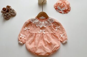 [🆕🇻🇳]  Babi Shop-Đồ thiết kế cho công chúa nhỏ của Mẹ! 🧑‍🧒❤️️👶⭐️ BB111 – Body tay dài chất thô thêu cao cấp phối cổ ren cotton
Chất siêu mát và thấm hút
Size: sơ sinh -12kg
——————————————
Shopee:
Ship COD toàn  , shares-0✔️ , likes-4❤️️ , date-2024-10-20 19:00:07🇻🇳🇻🇳🇻🇳📰🆕