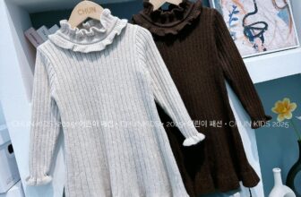 [🆕🇻🇳]  CHUNKids.vn – (Chun Kids )-Cửa hàng quần áo sơ sinh & trẻ em 🧑‍🧒❤️️👶⭐️ Váy len vừa xinh vừa ấm
Mix thêm chiếc gile lông thì chuẩn bài ạ
Em có sz 110-150
, shares-0✔️ , likes-10❤️️ , date-2024-11-03 21:53:02🇻🇳🇻🇳🇻🇳📰🆕