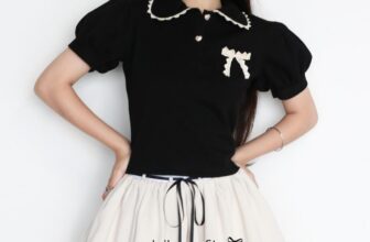 [🆕🇻🇳] KIOBI – THƯƠNG HIỆU QUẦN ÁO THIẾT KẾ VỚI PHONG CÁCH NỮ TÍNH 👕 Top1Fashion 👗  MIUCCIA POLO TOP – 𝗙𝗔𝗟𝗟-𝗪𝗜𝗡𝗧𝗘𝗥 𝟮𝟰Thiết kế áo thun cơ bản cùng điểm nhấn ren viền cổ áo mềm mại và tay phồng cổ điển đã giúp cho chiếc áo polo đơn giản n , shares-0✔️ , likes-1❤️️ , date-2024-10-31 05:05:19🇻🇳🇻🇳🇻🇳📰🆕