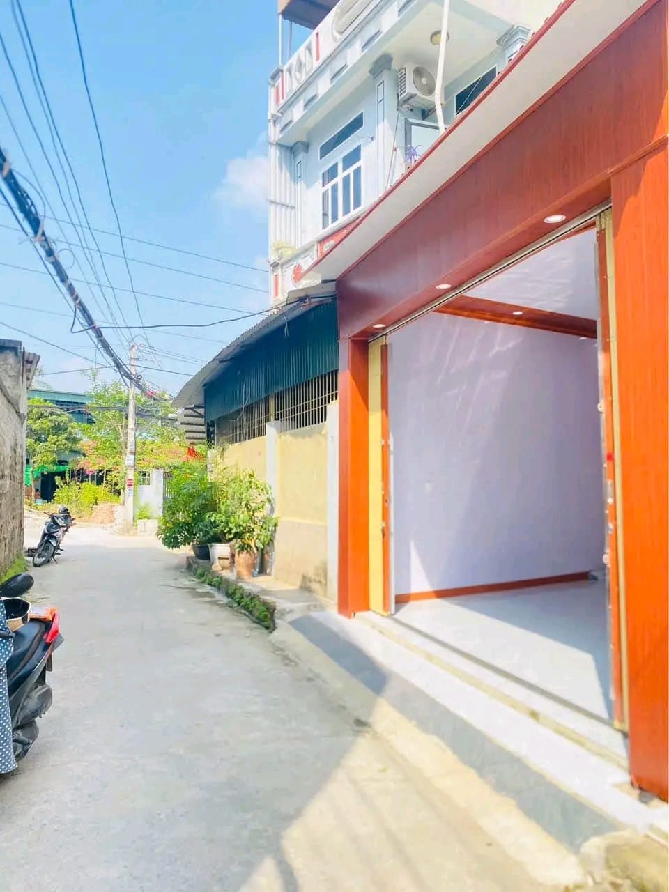 [🆕🇻🇳]  Đậu – Kids & Mom – thời trang thiết kế mẹ và bé 🧑‍🧒❤️️👶⭐️ Áo dài 𝑪𝒂́𝒕 𝑻𝒖̛𝒐̛̀𝒏𝒈 đã về thêm phiên bản áo mẹ rồi ạ
Ib nhà Đậu đi để đặt hàng luôn nào các mẹ ơi  * Chất liệu: Lụa gấm
* Size: 40-65kg  FROM ĐẬU WITH , shares-0✔️ , likes-0❤️️ , date-2024-11-19 22:33:42🇻🇳🇻🇳🇻🇳📰🆕