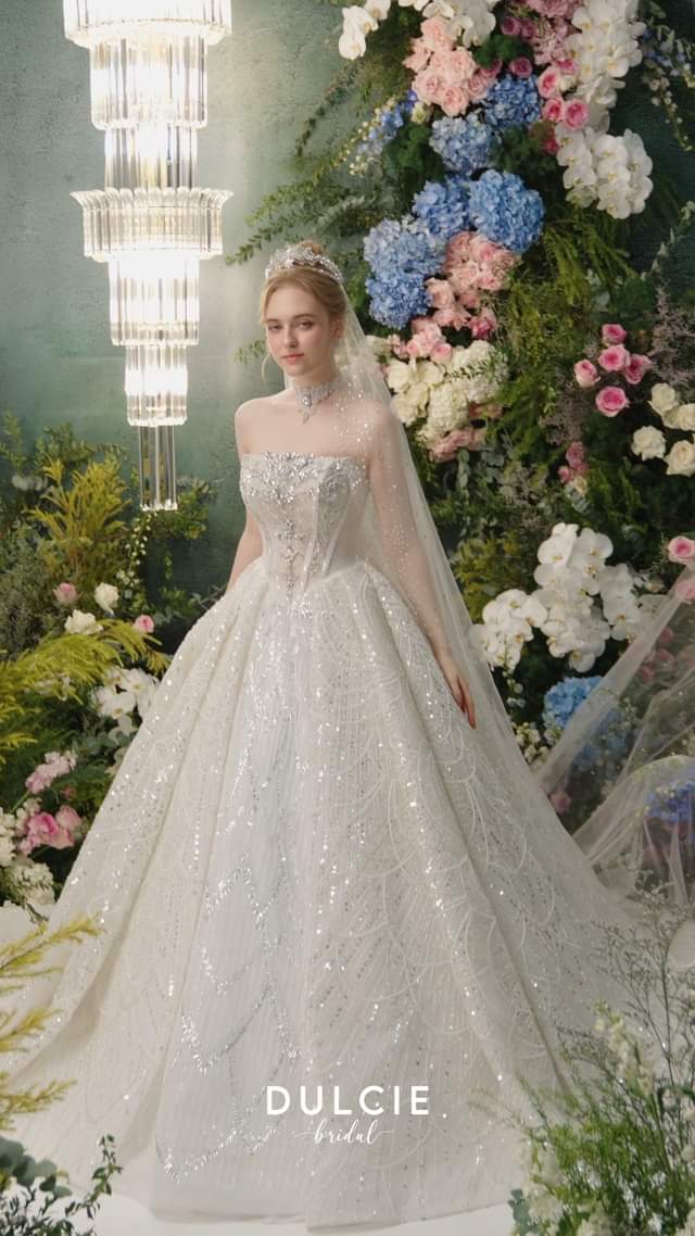 [???] SY STORE – Cửa hàng quần áo ? Top1Fashion ?  Kín đáo và tinh tế là những mỹ từ dành riêng cho các quý cô nhà SY. Đem đến sự biến tấu đậm chất trang nhã và sành điệu.
Là một diện mạo chỉn chu và tha , shares-1✔️ , likes-5❤️️ , date-2024-11-04 18:26:01????????