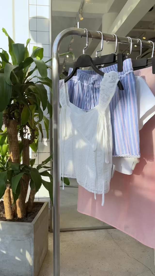 [🆕🇻🇳] LIBÉ – Quần áo (Thương hiệu) 👕 Top1Fashion 👗  A Sweet Capsule WardrobeSoft, sweet, and effortlessly delicate—everything you need for a perfect week. Stop by LIBÉ stores and discover styles made for unw , shares-0✔️ , likes-0❤️️ , date-2024-11-05 03:21:24🇻🇳🇻🇳🇻🇳📰🆕