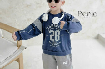 [🆕🇻🇳] BonKids – Thời trang trẻ em 🧑‍🧒❤️️👶⭐️ Bộ 𝐓𝐇𝐄̂̉ 𝐓𝐇𝐀𝐎 𝐍𝐄𝐖𝐘𝐎𝐑𝐊 𝐏𝐇𝐎̂́𝐈 𝐌𝐀̀𝐔
Chất liệu vải cotton da cá mềm mại thấm hút, quần lên form chuẩn dáng
Điểm nhấn họa tiết sọc trắng nổi bật,hình in  , shares-0✔️ , likes-0❤️️ , date-2024-10-30 23:24:05🇻🇳🇻🇳🇻🇳📰🆕