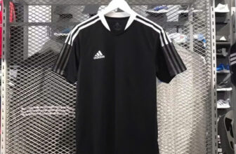 [🆕🇻🇳] Hisamitsu Vietnam 🛠️ Top1Factory 👨‍🔧  CHỊU ĐAU HAY ĐAU BAY MÀU?Vai mỏi, lưng đau – bạn sẽ chọn chịu đựng cơn nhức mỏi dai dẳng này hay dán Salonpas để giảm đau nhanh chóng và cảm thấy dễ ch , shares-2✔️ , likes-19K❤️️ , date-2024-10-31 00:00:18🇻🇳🇻🇳🇻🇳📰🆕